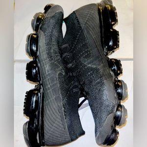 Nike Air Vapormax Flyknit - Triple Black - 849558-011